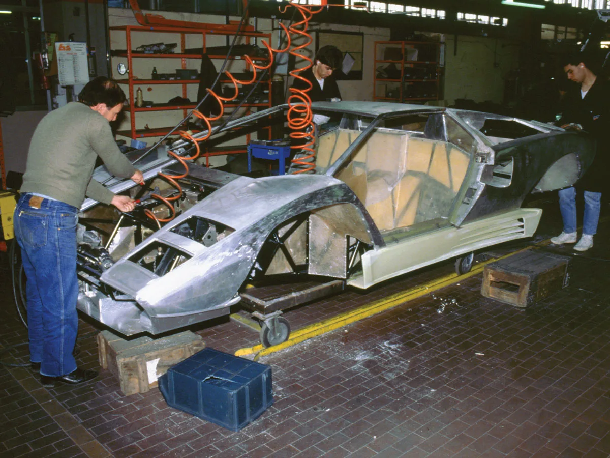 Editorial inline image 3 documenting the Countach's prototype evolution.