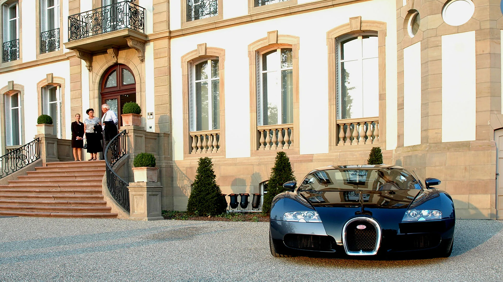 Second angle of chassis 5.0, the car that ran the 407 km/h validation at Ehra-Lessien with Uwe Novacki at the wheel on 19 April 2005.