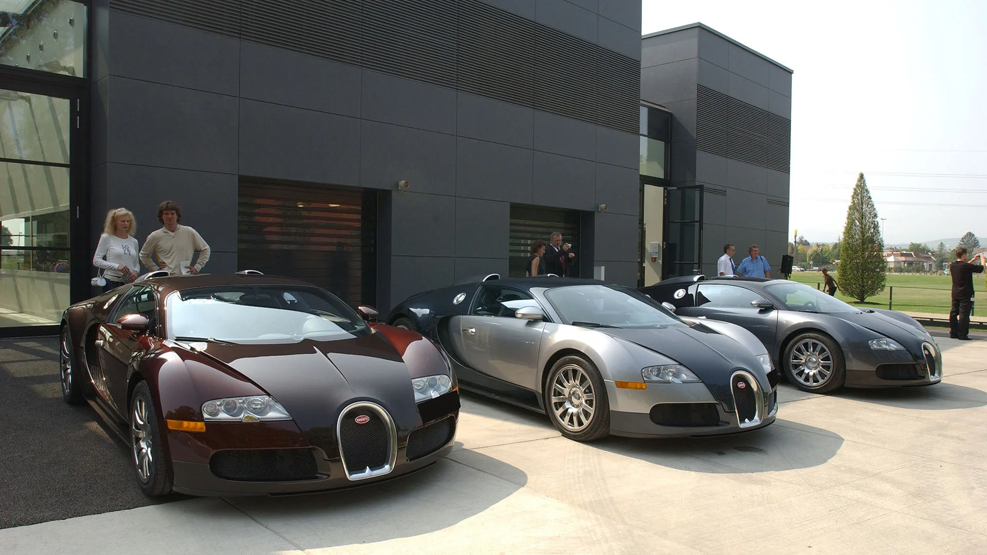 Profile of chassis 5.0, the car whose success enabled the Molsheim Atelier to open on 3 September 2005.